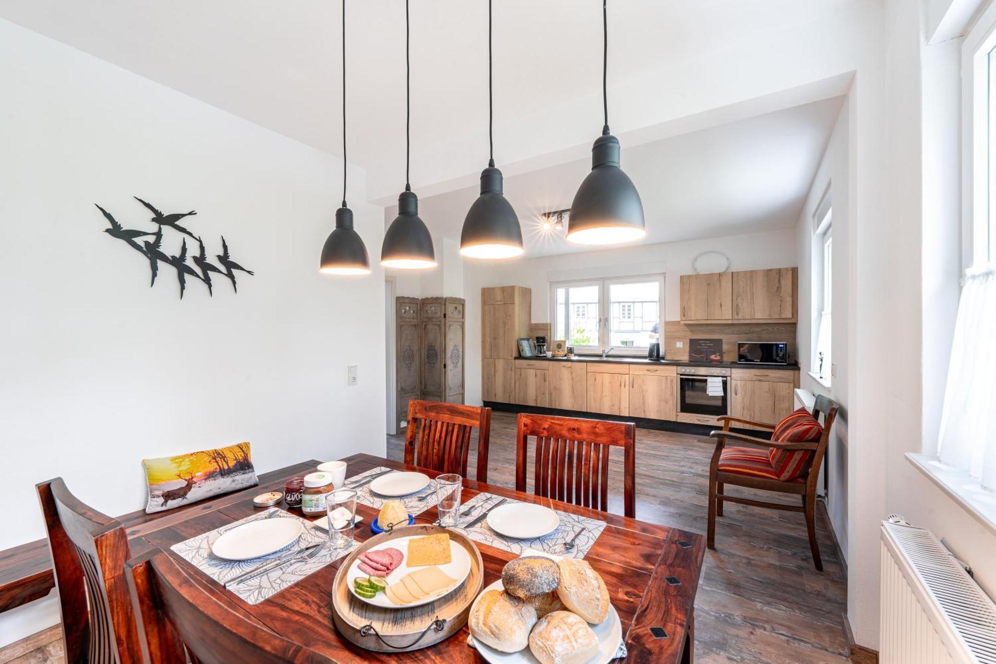 Ferienwohnung Haus An Der Lenne Ленещат Екстериор снимка
